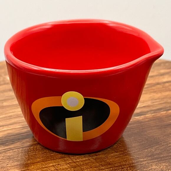 Rae Dunn Disney Pixar Incredibles 4 Piece Red Ceramic Measuring Cup Set New Gift - Picture 8 of 16